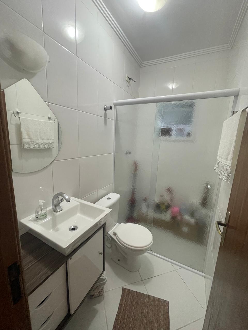 APTO  S/  COND VILA PIRES